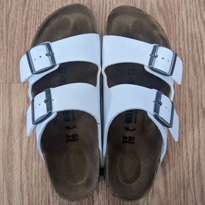 Birkenstock Arizona slides